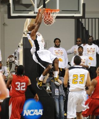 Bowie State Dunks Over Mansfield