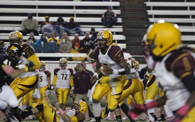 Charleston ends Hilltopper win streak