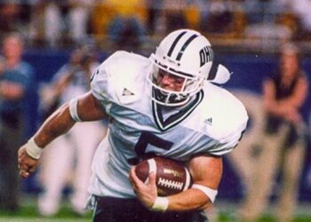 Flashback: Chad Brinker breaks loose for 74 yards for Ohio University