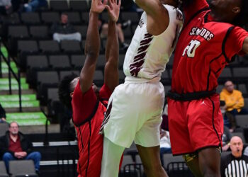 Men’s Basketball: Fairmont State, Davis & Elkins Advance to MEC Tournament Semifinals