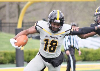 Defense Prevails in Entertaining Black and Gold Game