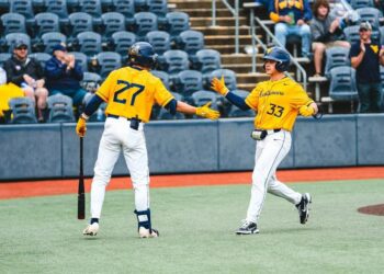 Mountaineers Take Series from Oklahoma with Sunday Win